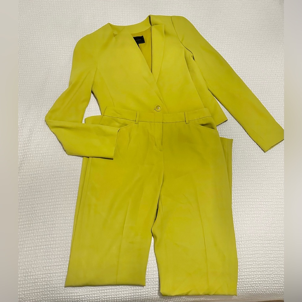 BCBGMaxAzria Lime Green Blazer & Pants Suit
